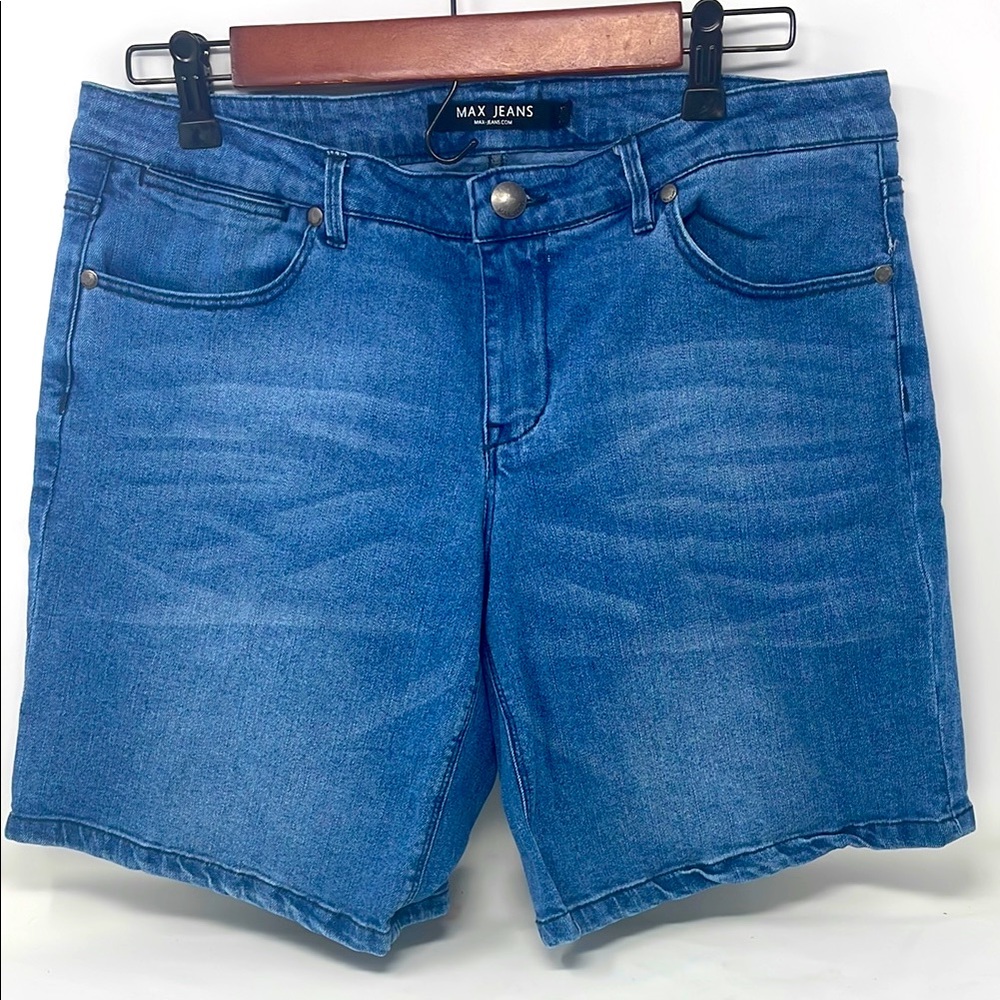 Max Jeans Mid-Rise Blue Bermuda Jean Shorts Size 12 Excellent Condition